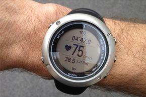  腕带式心率追踪器的准确性：运动时可能存在误差