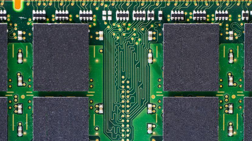  增加电脑内存（RAM）提升性能的方法及相关知识