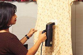 衣物蒸汽机：工作原理、与熨斗的比较及购买建议